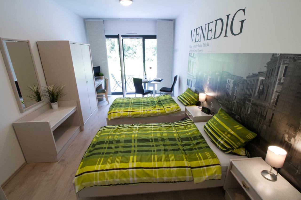 אפרטהוטל Ebenhausen Werk Boardinghouse-Ebenhausen מראה חיצוני תמונה